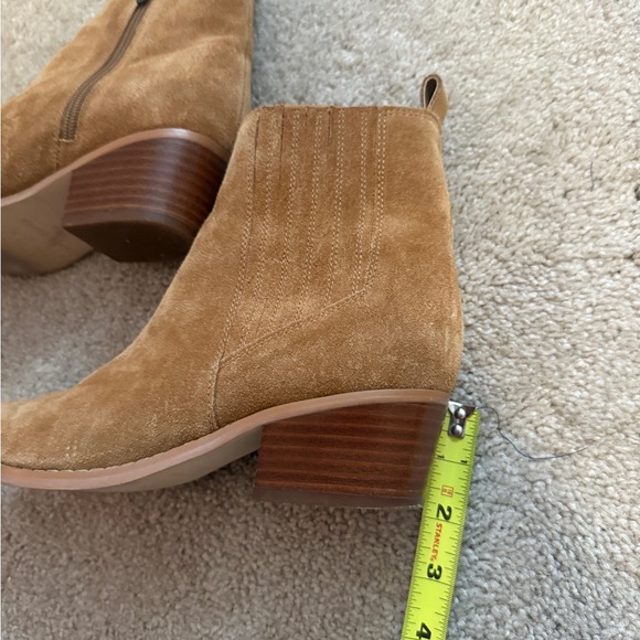 Marc Fisher Yarita Camel color Suede Leather Ankle Boots Size 8 - Picture 12 of 13